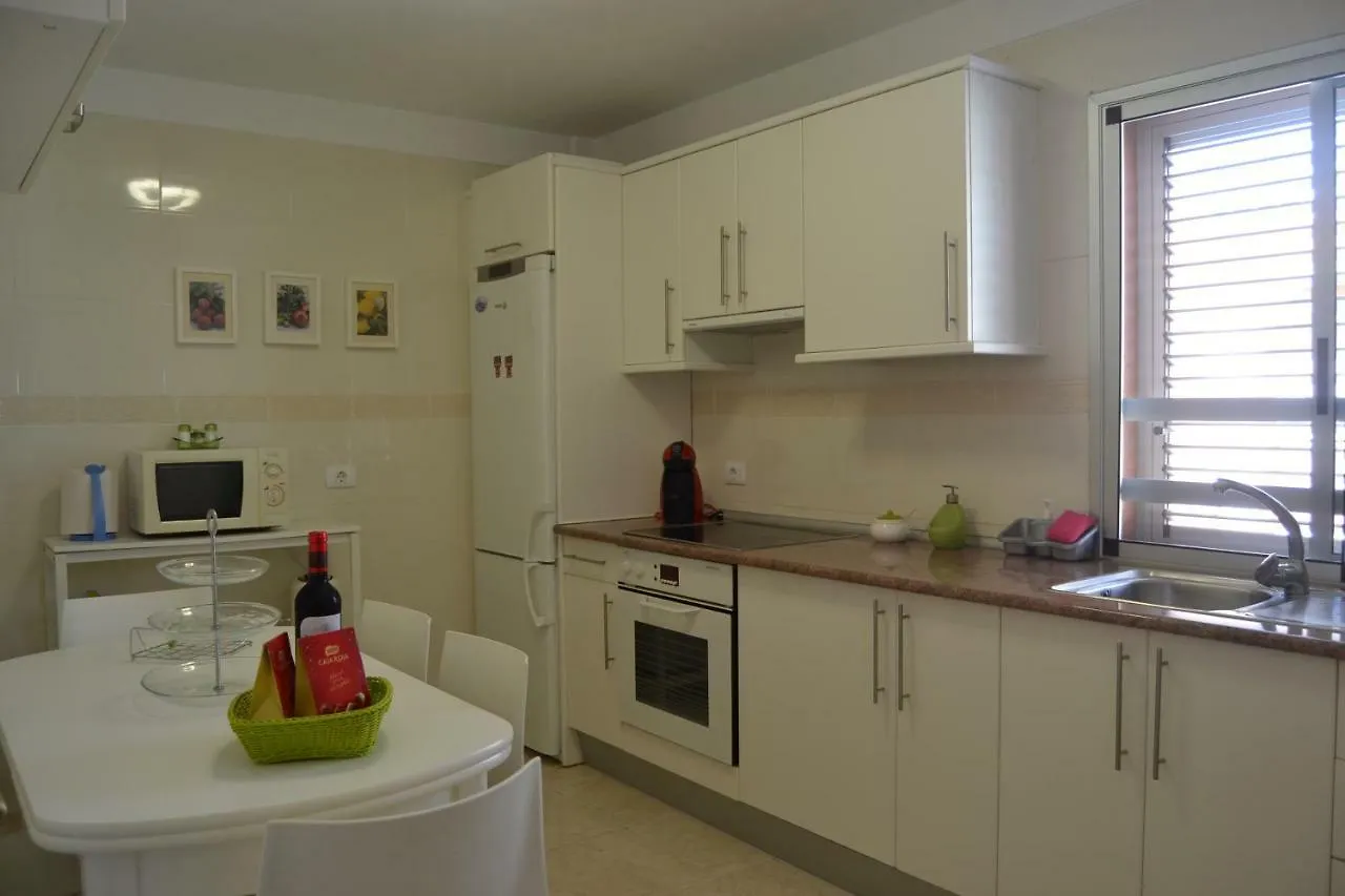 Apartamento Vacacional Ático frente al mar Candelaria 0*,  Spagna