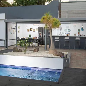 https://villa-candelaria-serendipia-del-sur.in-canary-islands.com